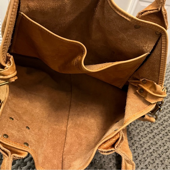 Ceri Hoover large crossbody purse - Picture 4 of 5